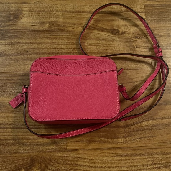 Coach NWT pebbled leather camera crossbody purse ELECTRIC PINK ⚡️ - Picture 12 of 15